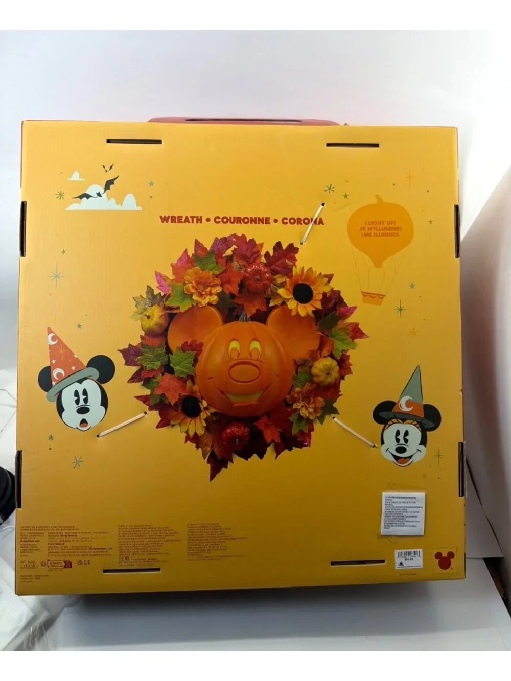 Disney Mickey Mouse Light-Up Halloween Wreath Jack o Lantern Pumpkin Decor